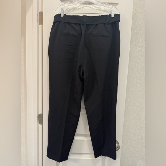 High Rise, tapered leg, lightweight pants from Loft Outlet - Picture 2 of 4